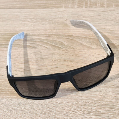 Kasian LR918 UV400 Black/White
