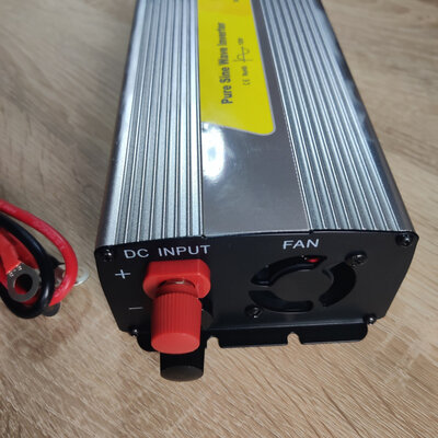 JYINS P-600/1200W 12V (pure sine wave)