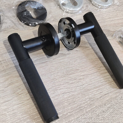 IWConcept Modern Luxury MH-0394 Black