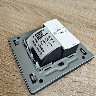 LABOT LB-1 (0.5W/3000K) DJDA16 Black